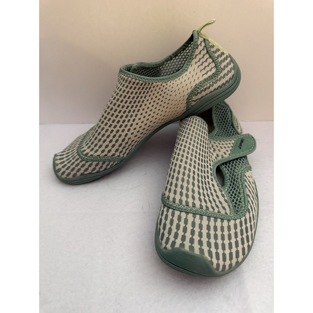JSport Womens Water Shoes Size 8 Slip On Aqua Shoes Green Comfort Lightweight - Picture 3 of 7